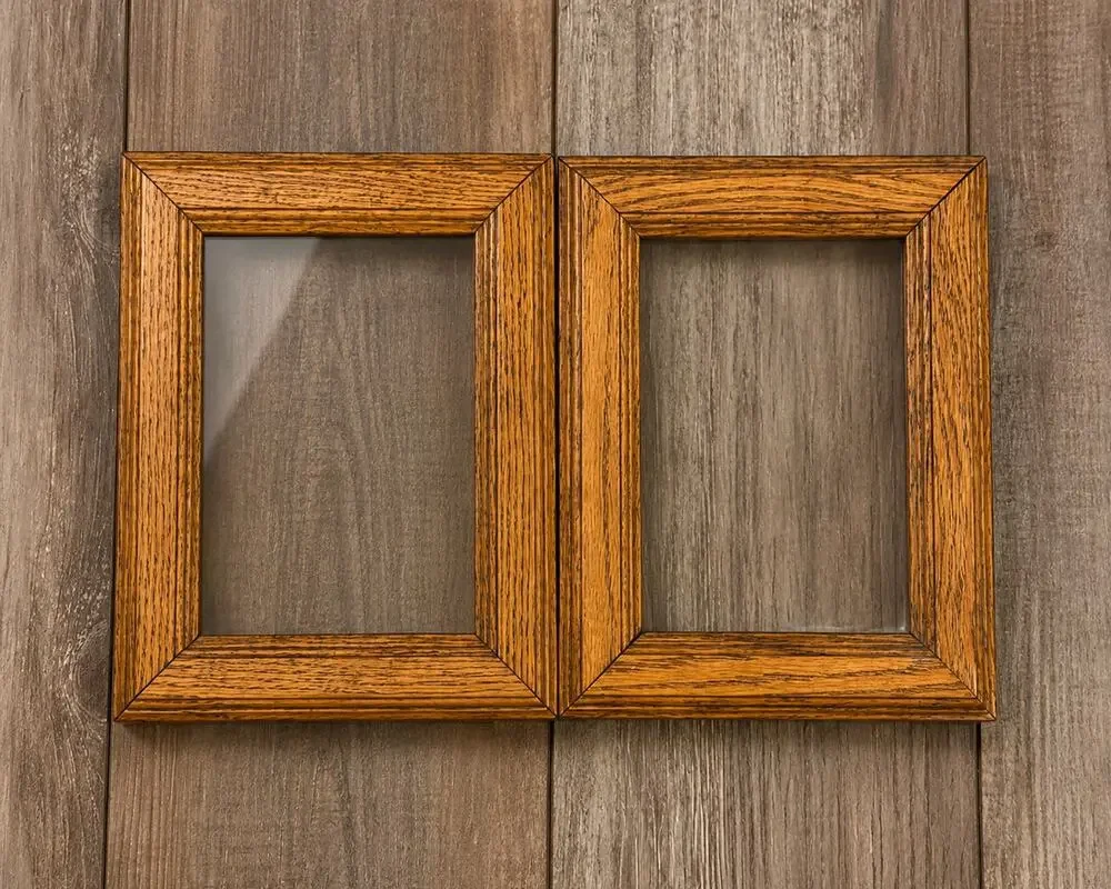 1980’s Handmade Vintage Solid Quartersawn Oak Frame  6 1/4 x 9 1/4 in stained